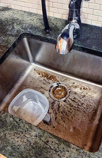 https://plumberfloreat.com.au/uploads/2025/06/blocked-drains-459957.jpg