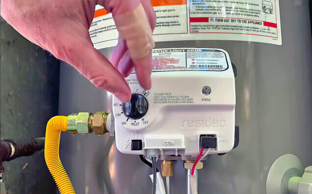 https://plumberfloreat.com.au/uploads/2025/06/hot-water-576766.jpg