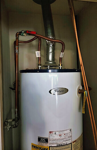https://plumberfloreat.com.au/uploads/2025/06/hot-water-650217.jpg