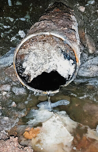 https://plumberfloreat.com.au/uploads/2025/06/plumbing-37494.jpg